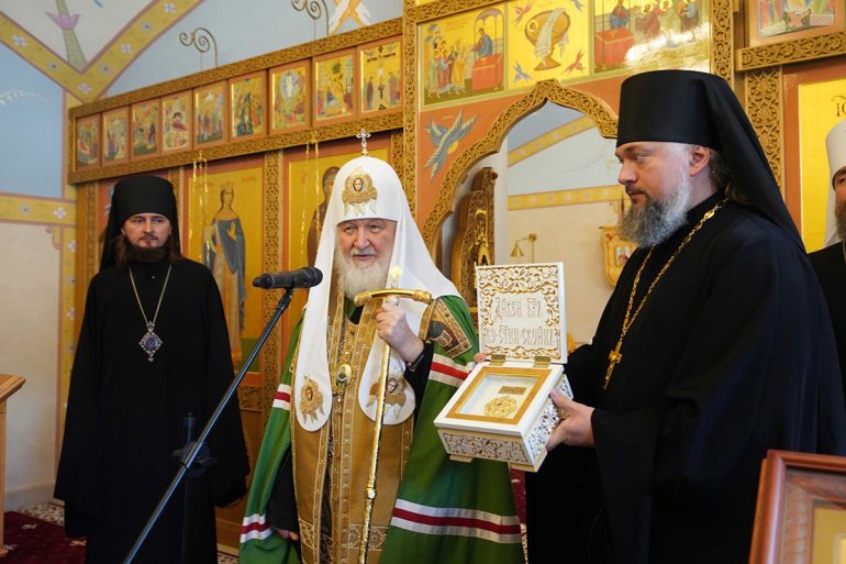 Патриарх Кирилл передал храму при Мосгордуме частицу мощей святого князя Александра Невского