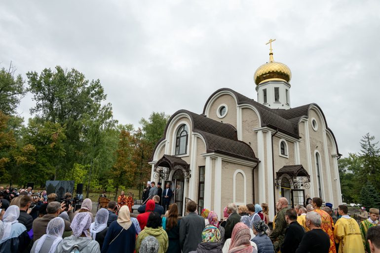 Первый в России полностью инклюзивный храм для людей с проблемами зрения, слуха и движения освятили в Белгороде