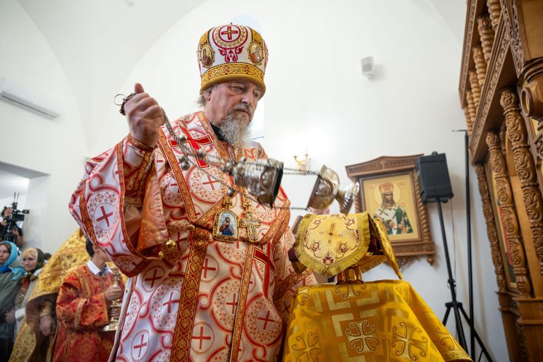 Первый в России полностью инклюзивный храм для людей с проблемами зрения, слуха и движения освятили в Белгороде