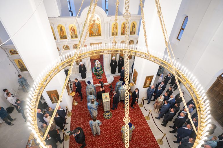 Патриарх Кирилл освятил в Астрахани храм в честь святого князя Александра Невского