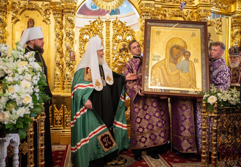 Патриарх Кирилл освятил восстановленный храм и заложил еще один в древнем монастыре Суздаля