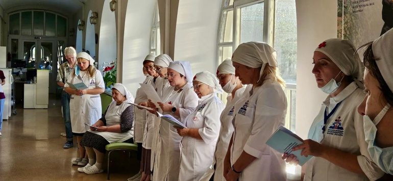Сестры милосердия из Северной Осетии улучшили свои навыки на стажировке в столичной церковной больнице