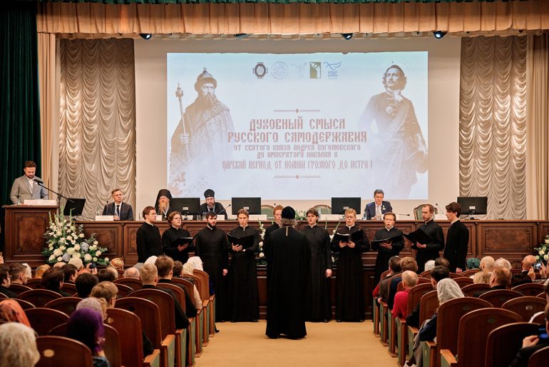 Церковь и государство в Русском царстве действовали единым духом, – участники открытой встречи в Троице-Сергиевой лавре
