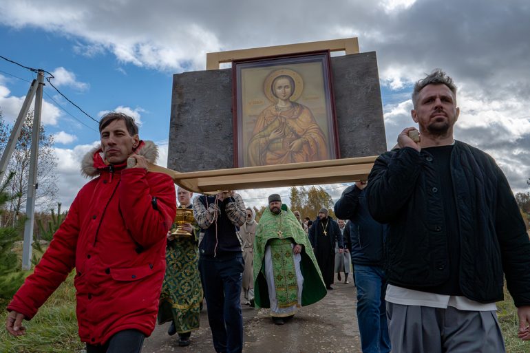В деревне священника-путешественника Феодора Конюхова заложили новый храм с духовно-просветительским центром