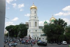 Крестный ход с частицей мощей князя Владимира посетил Днепропетровск