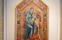 Впервые после реставрации в Эрмитаже представили икону «Мадонна с Младенцем на троне»
