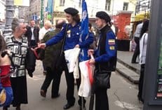 В День славянской письменности и культуры в Москве прошла акция «Серафимовская ленточка»