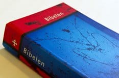 Новое издание Библии побило рекорды продаж в Норвегии