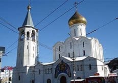 В Москве ночью осквернены два храма
