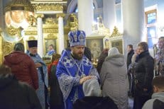 Митрополит Волоколамский Иларион совершил чин присоединения к Церкви временно отпавших