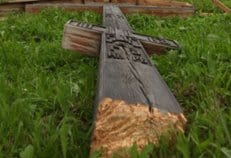 В Петербурге спилен крест над местом бывшего захоронения Распутина