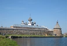 Патриарх Кирилл обеспокоен медленным восстановлением Соловецкого монастыря