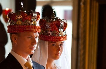 Что символизируют венцы на венчании?